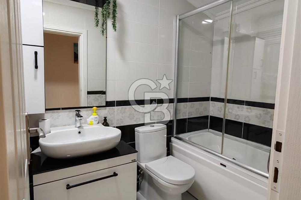 Halkalı'da Site içerisinde Ayrı girişli 2 daire (Dublex)