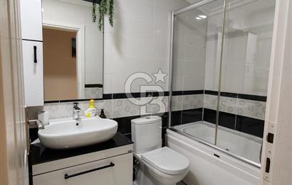 Halkalı'da Site içerisinde Ayrı girişli 2 daire (Dublex)