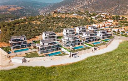 Kalkan’ın En Prestijli Konumunda 9 Ultra Lüks Villa – 10 Dönüm Özel Arazi Üzerinde