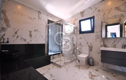 DENİZ MANZARALI 2500M2 İÇERİSİNDE 5 ADET ULTRA LÜKS VİLLA