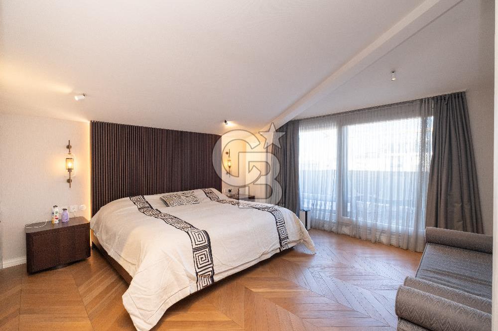 Suadiye Bağdat Caddesi Satılık Özel Tasarım Çift Dubleks Daire