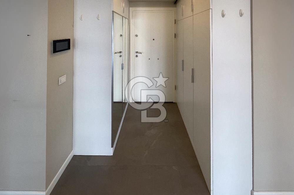 BAĞDAT CADDESİ SUADİYE KÖŞE KONUMDA ÖZEL GİRİŞLİ, KATTA TEK 4+1