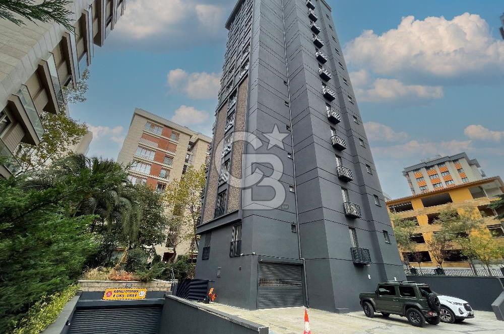 BAĞDAT CADDESİ SUADİYE KÖŞE KONUMDA ÖZEL GİRİŞLİ, KATTA TEK 4+1