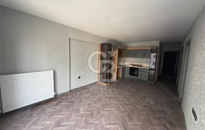 AP İSTPORT BÜYÜK TİP KİLERLİ METRO YAKINI 1+1 KİRALIK DAİRE