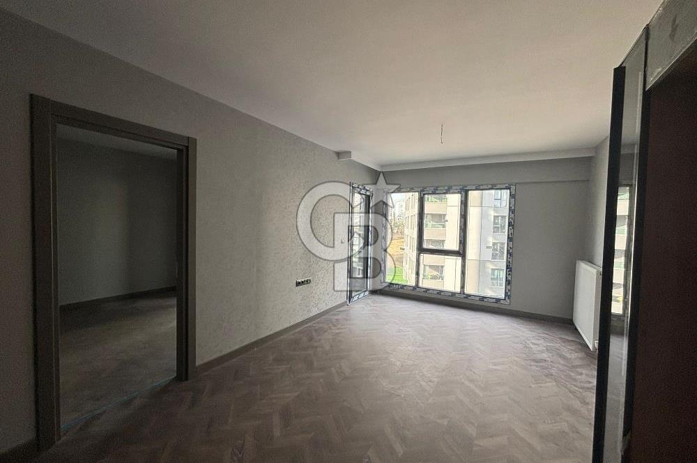 AP İSTPORT BÜYÜK TİP KİLERLİ METRO YAKINI 1+1 KİRALIK DAİRE