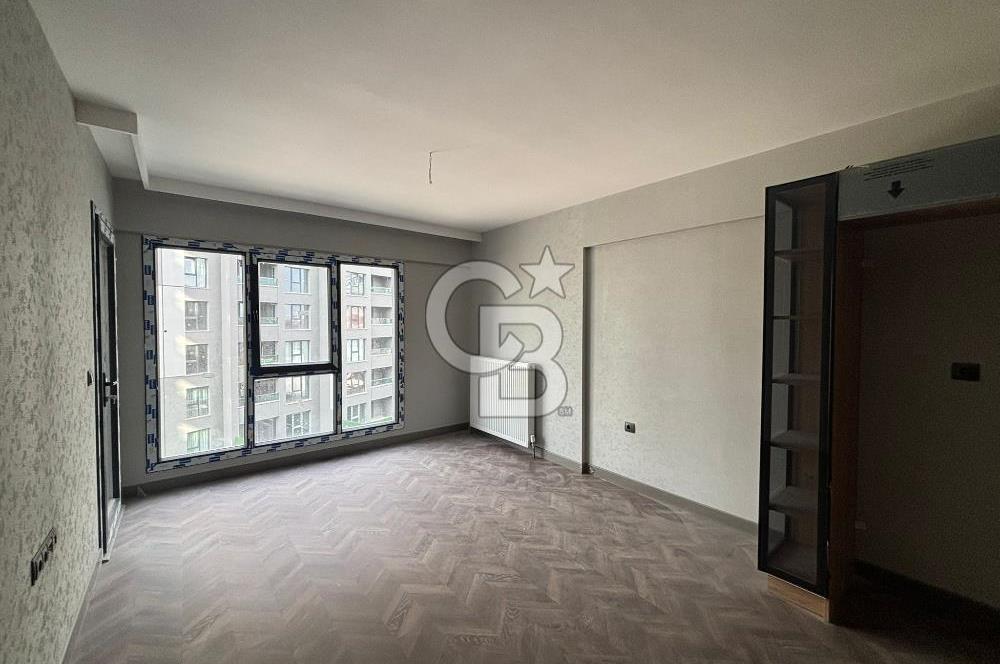 AP İSTPORT BÜYÜK TİP KİLERLİ METRO YAKINI 1+1 KİRALIK DAİRE