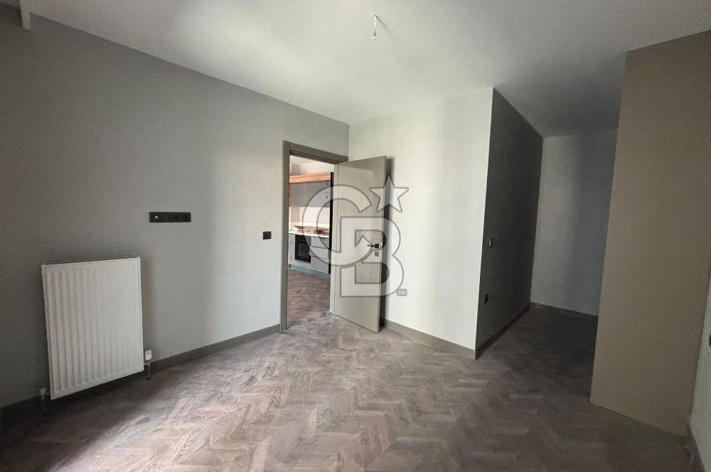 AP İSTPORT BÜYÜK TİP KİLERLİ METRO YAKINI 1+1 KİRALIK DAİRE