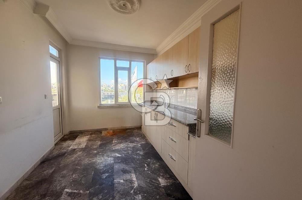 MURATPAŞA'DA GENİŞ KULLANIMLI OFİS/BÜRO