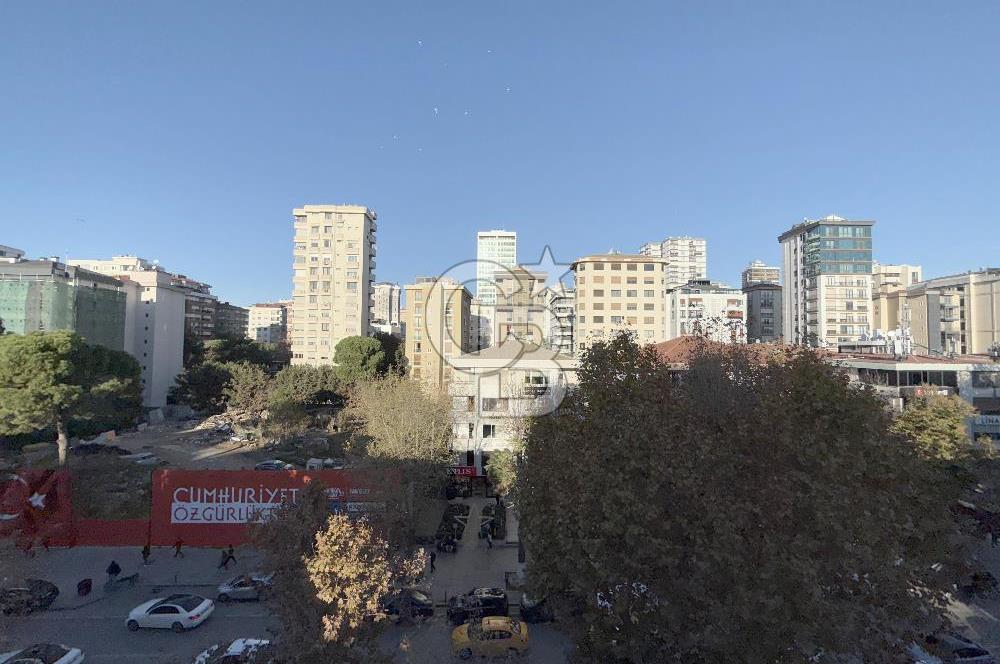 Bağdat Caddesi Tabela Değeri Yüksek 7+1 Teraslı Dubleks İşyeri