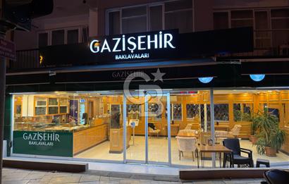 Saltak Caddesi Işıklarında Güzel Konumda Satılık Dükkan