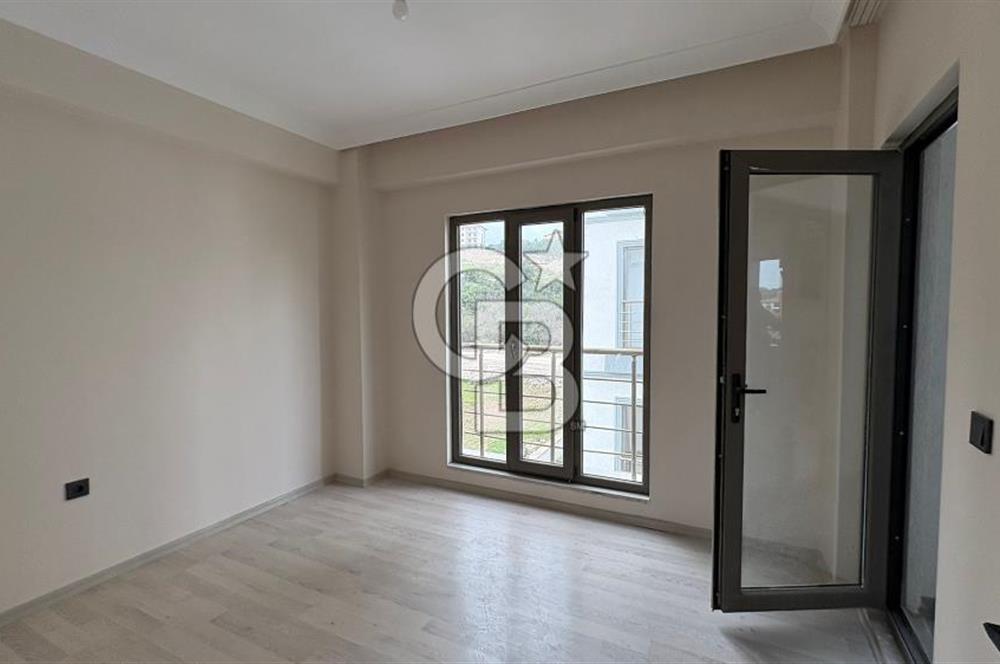 ÇANAKKALE AYVACIK MERKEZDE KULLANIŞLI VE KONFORLU 1+1 DAİRE