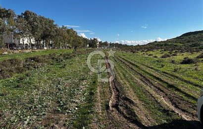 MENEMEN SEYREK VİLLAKENT'TE SATILIK VİLLA İMARLI ARSA