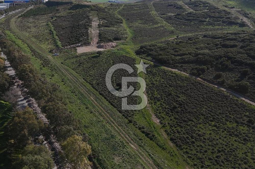 MENEMEN SEYREK VİLLAKENT'TE SATILIK VİLLA İMARLI ARSA