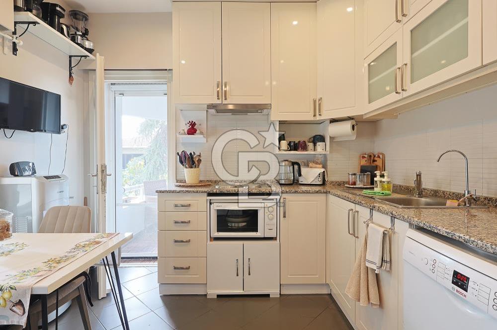 Bostancı Sahilde Prestijli Binada Geniş 3+1 Daire