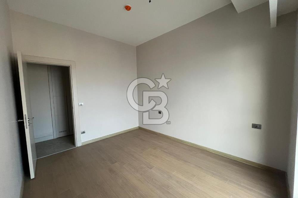 REFERANS KARTAL LOCADA HİÇ OTURULMAMIŞ 2+1 DAİRE