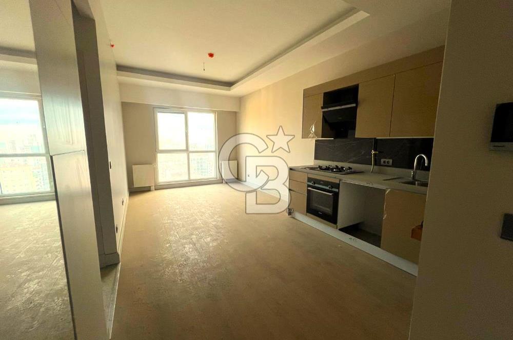 REFERANS KARTAL LOCADA HİÇ OTURULMAMIŞ 2+1 DAİRE