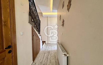 CB KiNG'DEN ALTINOVA'DA 3+1 SATILIK MÜSTAKİL TAŞ EV