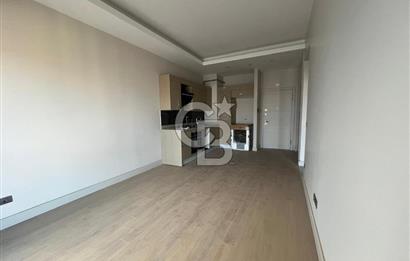 REFERANS KARTAL LOCADA HİÇ OTURULMAMIŞ 2+1 DAİRE