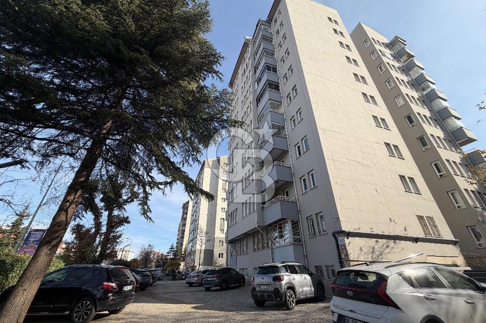 DİKMEN CADDESİ ÜZERİNDE EKSTRA YAPILI SATILIK 3+1 FIRSAT DAİRE