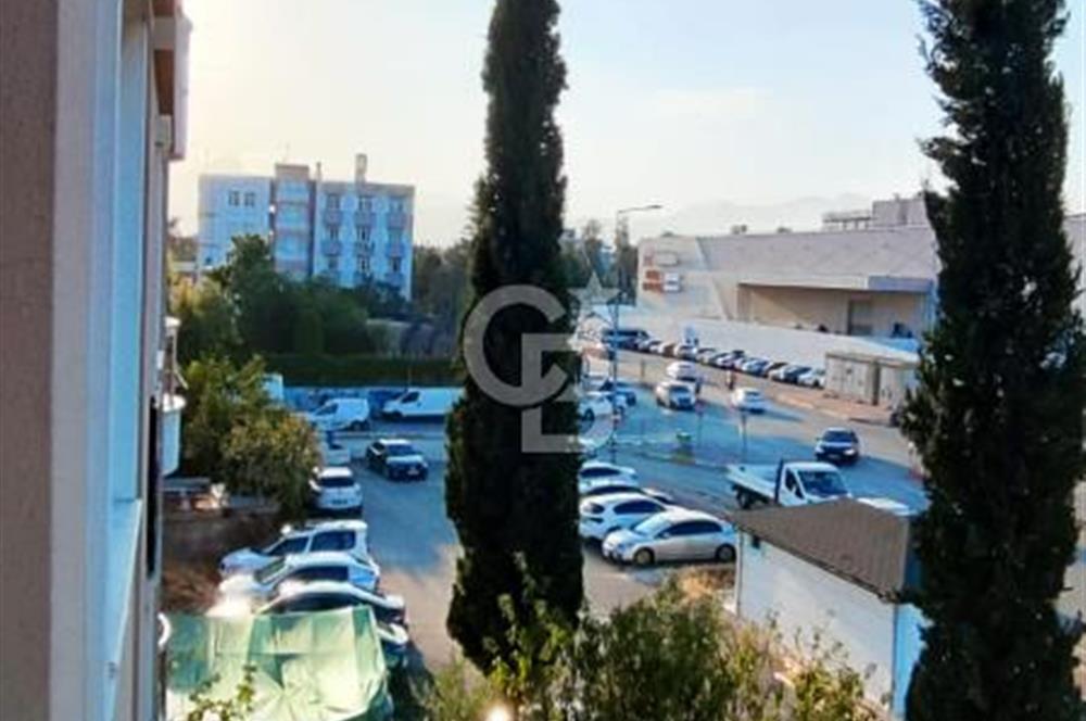 FABRİKALAR'DA HARİKA KONUMDA KİRALIK 3+1 ARAKAT !!!