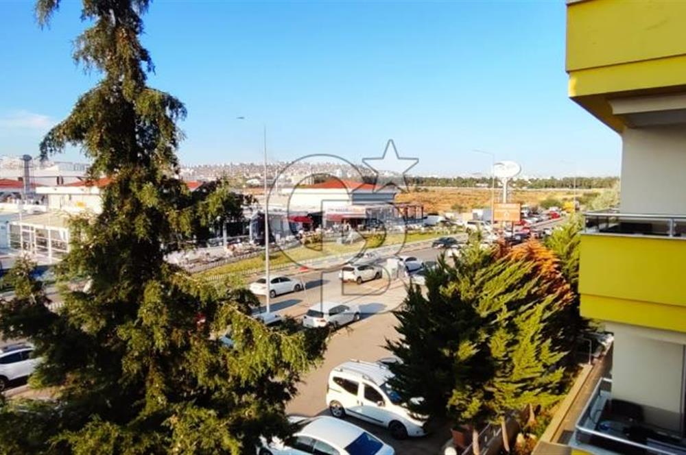 FABRİKALAR'DA HARİKA KONUMDA KİRALIK 3+1 ARAKAT !!!