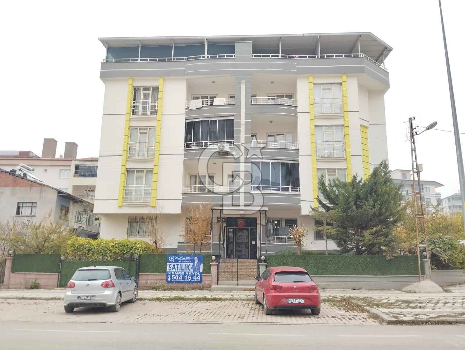COLDWELL BANKER SAFİR'den GÖZTEPE de AZ KATLI 3+1 SATILIK DAİRE