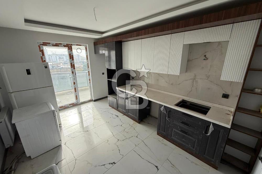 YAKACIK MAHALLESİ YUNUS MAKET TAKINI SÜPER LÜX DAİRE