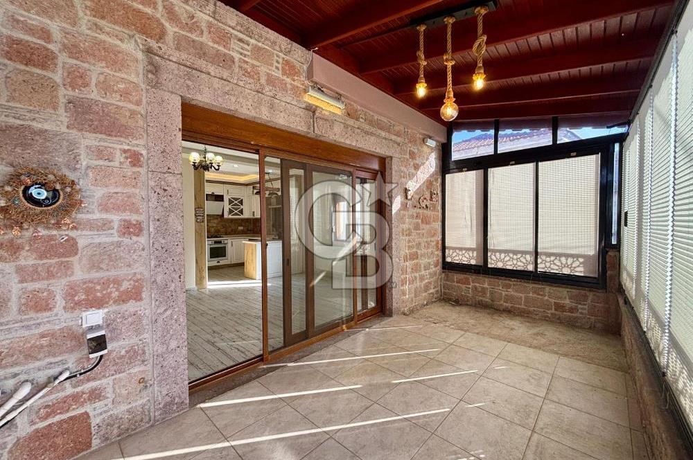 CB KiNG'DEN ALTINOVA'DA 3+1 SATILIK MÜSTAKİL TAŞ EV