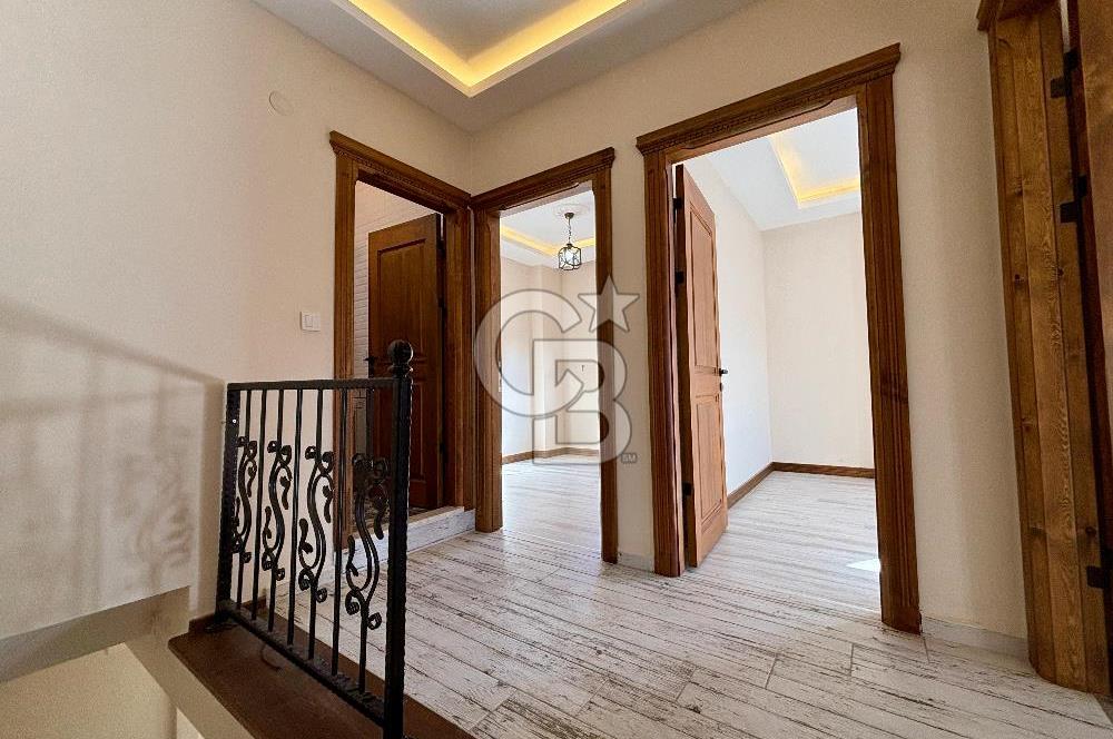 CB KiNG'DEN ALTINOVA'DA 3+1 SATILIK MÜSTAKİL TAŞ EV