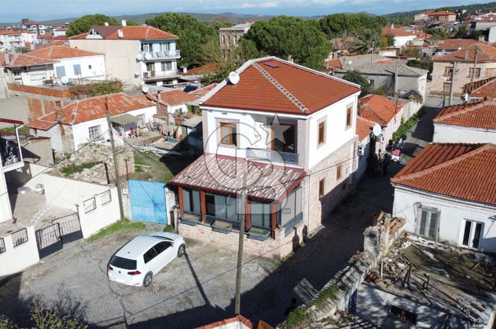 CB KiNG'DEN ALTINOVA'DA 3+1 SATILIK MÜSTAKİL TAŞ EV