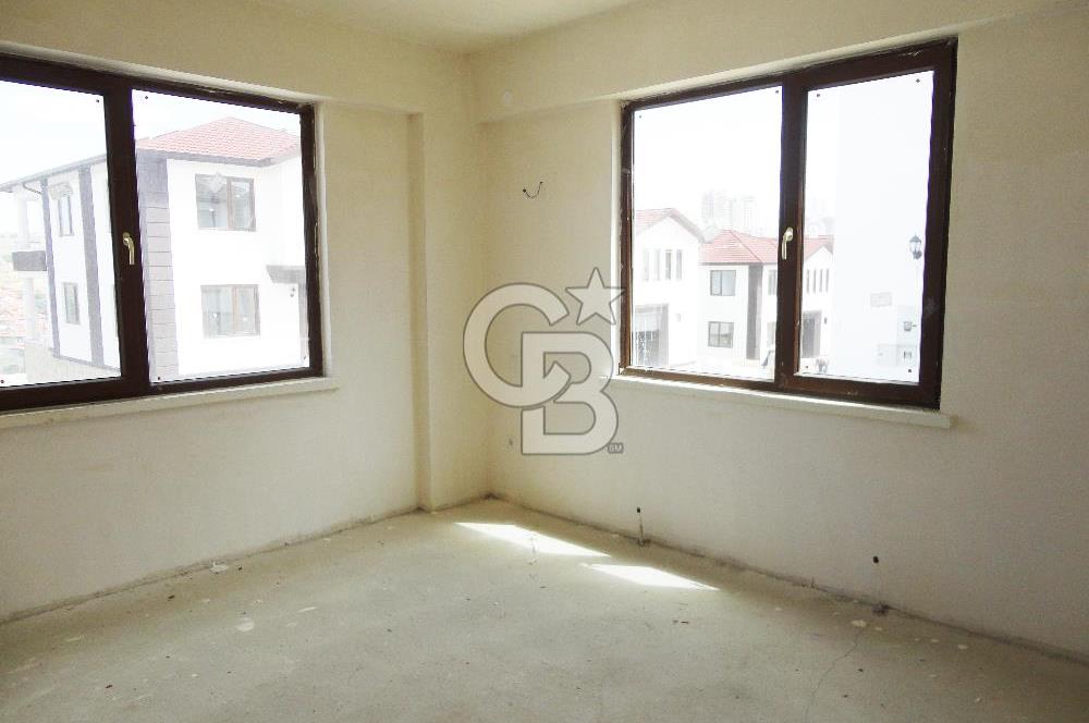 ANKARA KONAKLARI/CENNETÇE'DE, NET 638 M2 BÜYÜK BAHÇELİ ''KÖŞE'' VİLLA, BORÇSUZ SATILIK