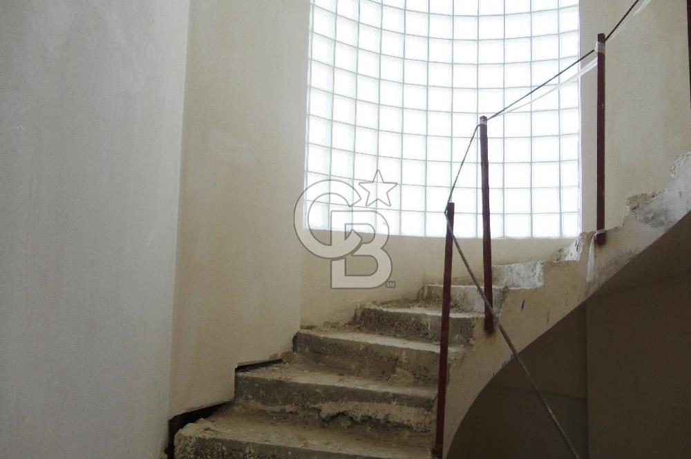 ANKARA KONAKLARI/CENNETÇE'DE, NET 638 M2 BÜYÜK BAHÇELİ ''KÖŞE'' VİLLA, BORÇSUZ SATILIK