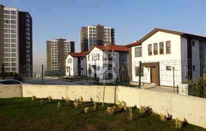 ANKARA KONAKLARI/CENNETÇE'DE, NET 638 M2 BÜYÜK BAHÇELİ ''KÖŞE'' VİLLA, BORÇSUZ SATILIK