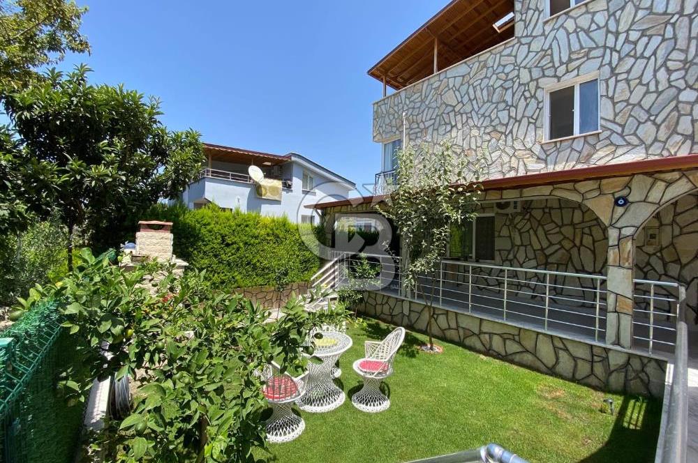 Kuşadası Davutlar Yeni Simge Sitesi'nde Satılık 3+1 Villa
