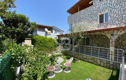 Kuşadası Davutlar Yeni Simge Sitesi'nde Satılık 3+1 Villa