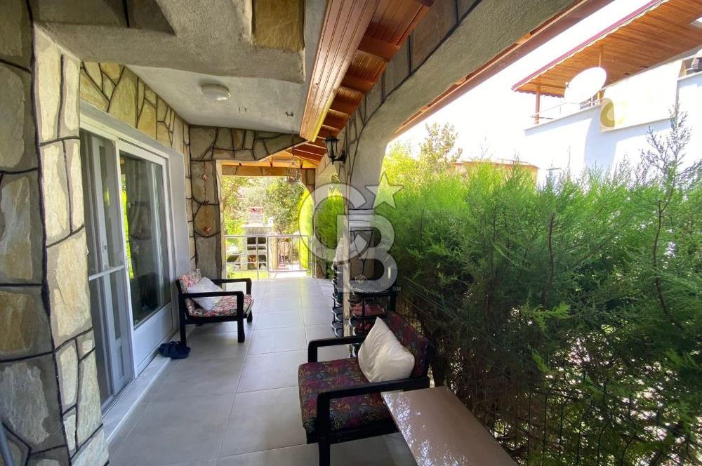 Kuşadası Davutlar Yeni Simge Sitesi'nde Satılık 3+1 Villa