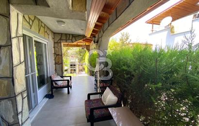 Kuşadası Davutlar Yeni Simge Sitesi'nde Satılık 3+1 Villa