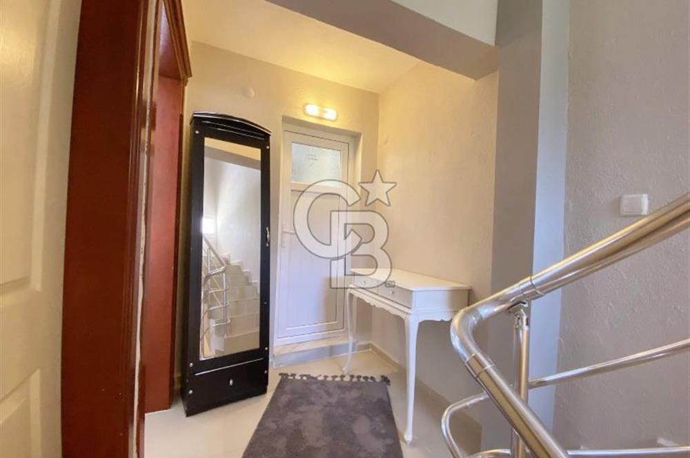 Kuşadası Davutlar Yeni Simge Sitesi'nde Satılık 3+1 Villa