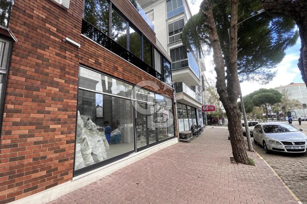 CB KiNG'DEN ALTINOVADA CADDE ÜZERİ SATILIK DÜKKAN