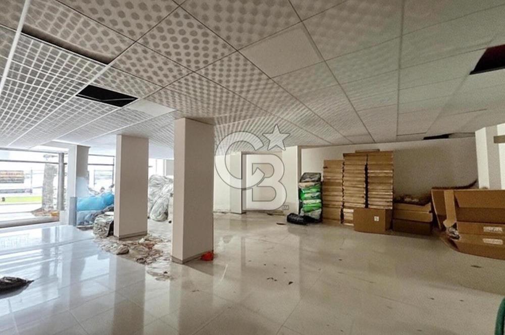 CB KiNG'DEN ALTINOVADA CADDE ÜZERİ SATILIK DÜKKAN