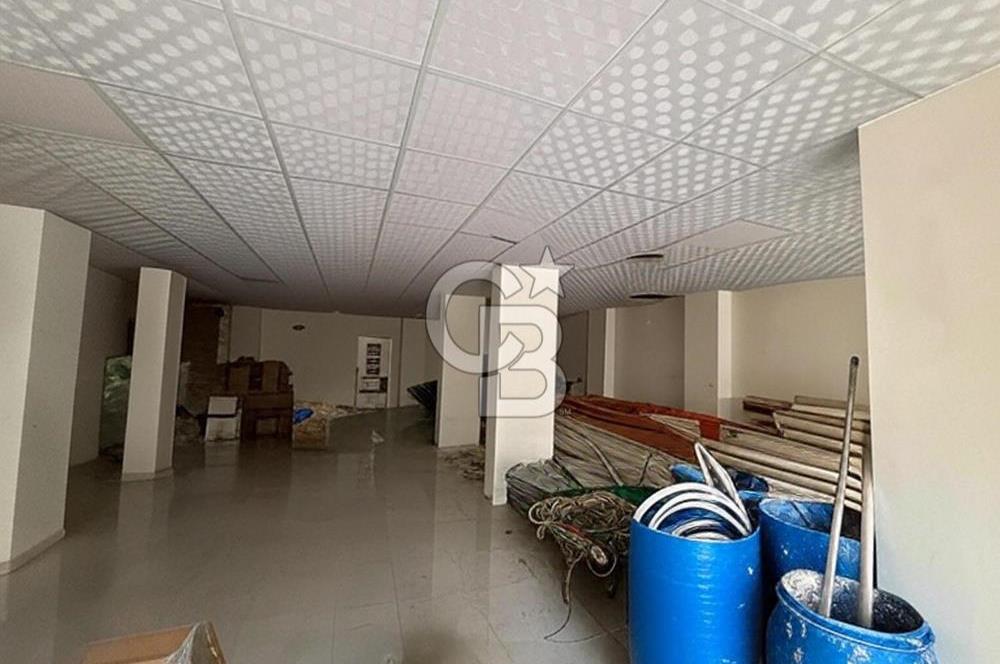 CB KiNG'DEN ALTINOVADA CADDE ÜZERİ SATILIK DÜKKAN