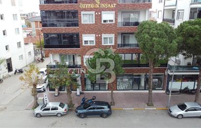 CB KiNG'DEN ALTINOVADA CADDE ÜZERİ SATILIK DÜKKAN