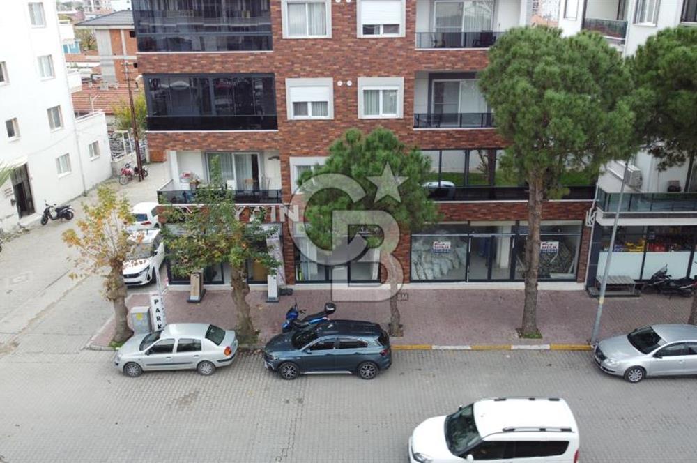 CB KiNG'DEN ALTINOVADA CADDE ÜZERİ SATILIK DÜKKAN