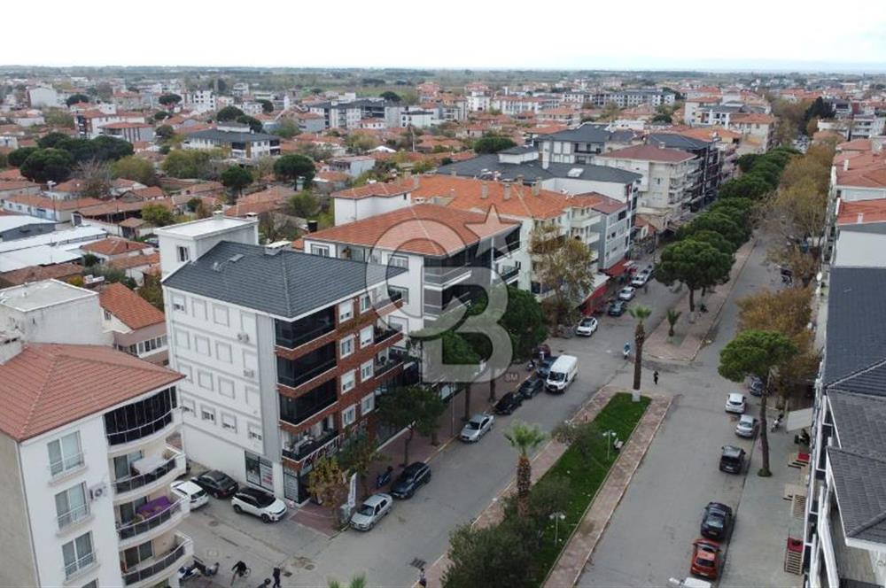 CB KiNG'DEN ALTINOVADA CADDE ÜZERİ SATILIK DÜKKAN