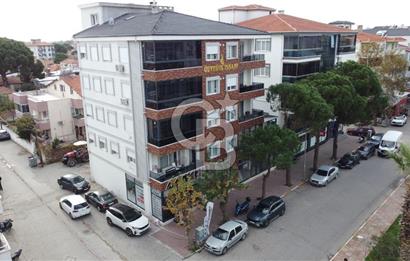 CB KiNG'DEN ALTINOVADA CADDE ÜZERİ SATILIK DÜKKAN