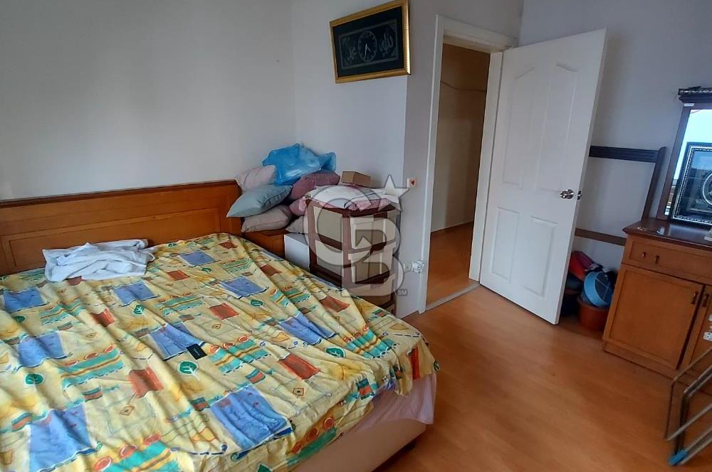 ÇAYIROVADA SİTE İÇERİSİNDE 3+1 GENİŞ VE KULLANIŞLI EŞYALI DAİRE