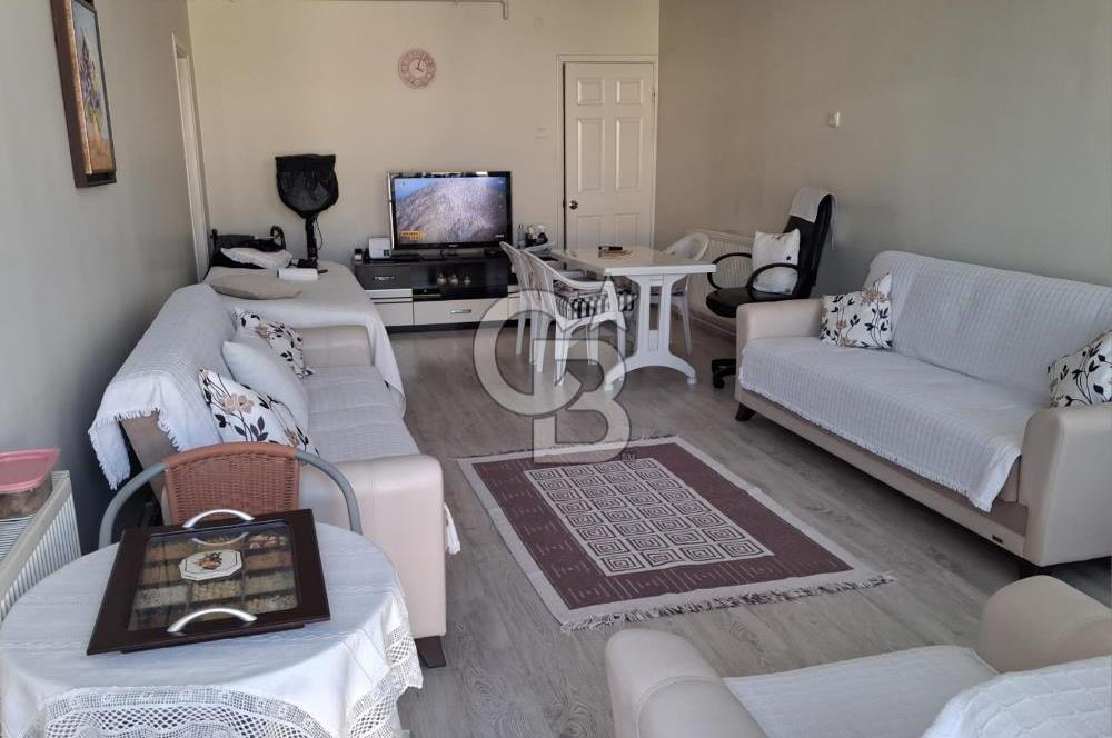 İZMİR KARŞIYAKA'DA 2+1 ASANSÖRLÜ OTOPARKLI ARAKAT SATILIK DAİRE