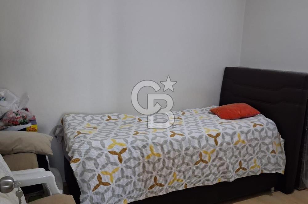 İZMİR KARŞIYAKA'DA 2+1 ASANSÖRLÜ OTOPARKLI ARAKAT SATILIK DAİRE