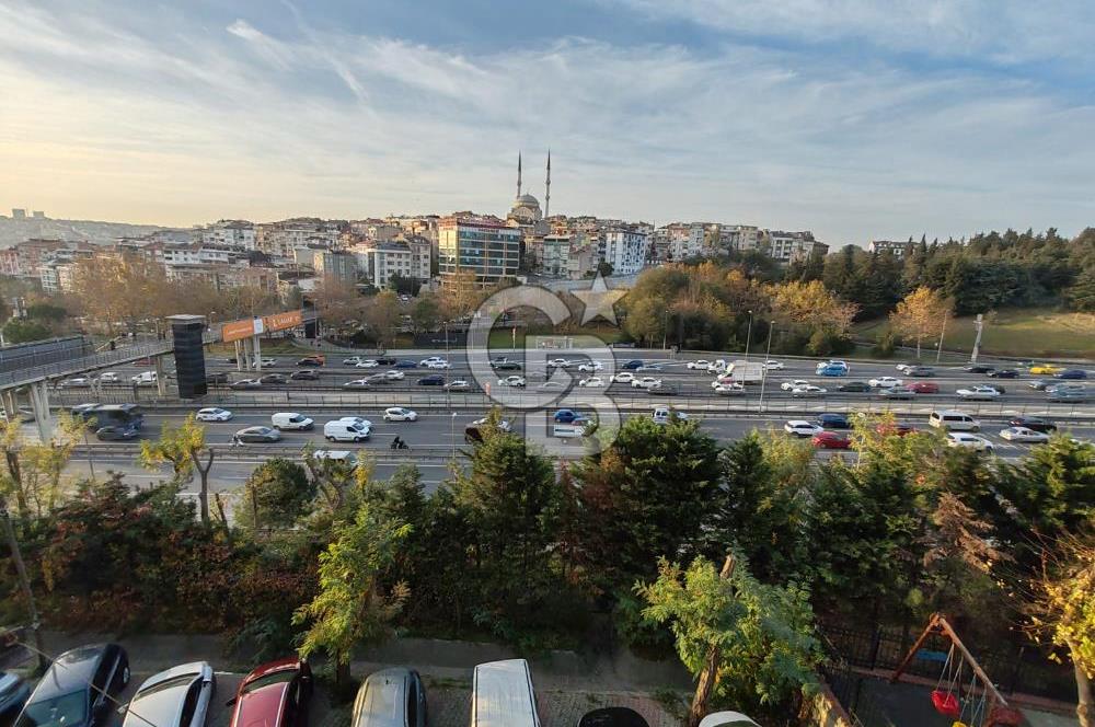 Metrobüse Çok Yakın Harika Konumda Fırsat Daire