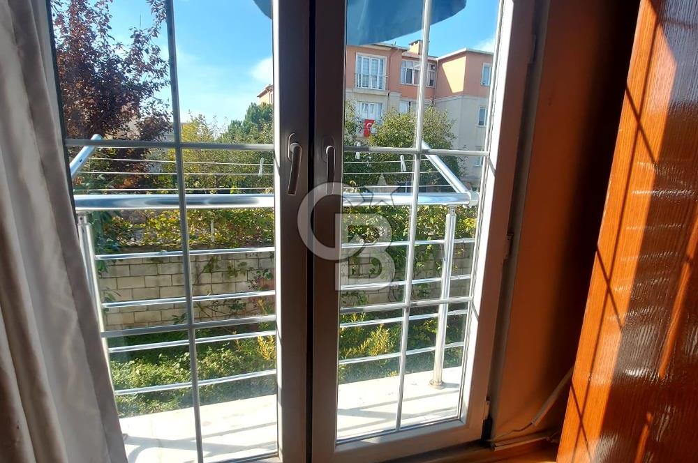 ÇAYIROVADA SİTE İÇERİSİNDE 3+1 GENİŞ VE KULLANIŞLI EŞYALI DAİRE